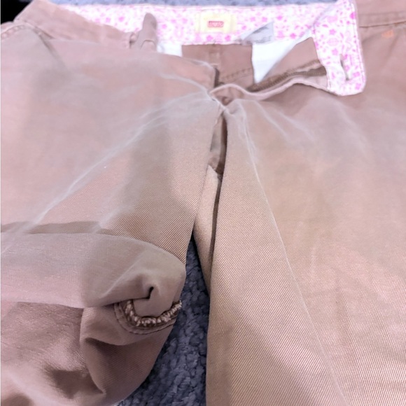 Levi's Women's Tan Shorts - Picture 2 of 4